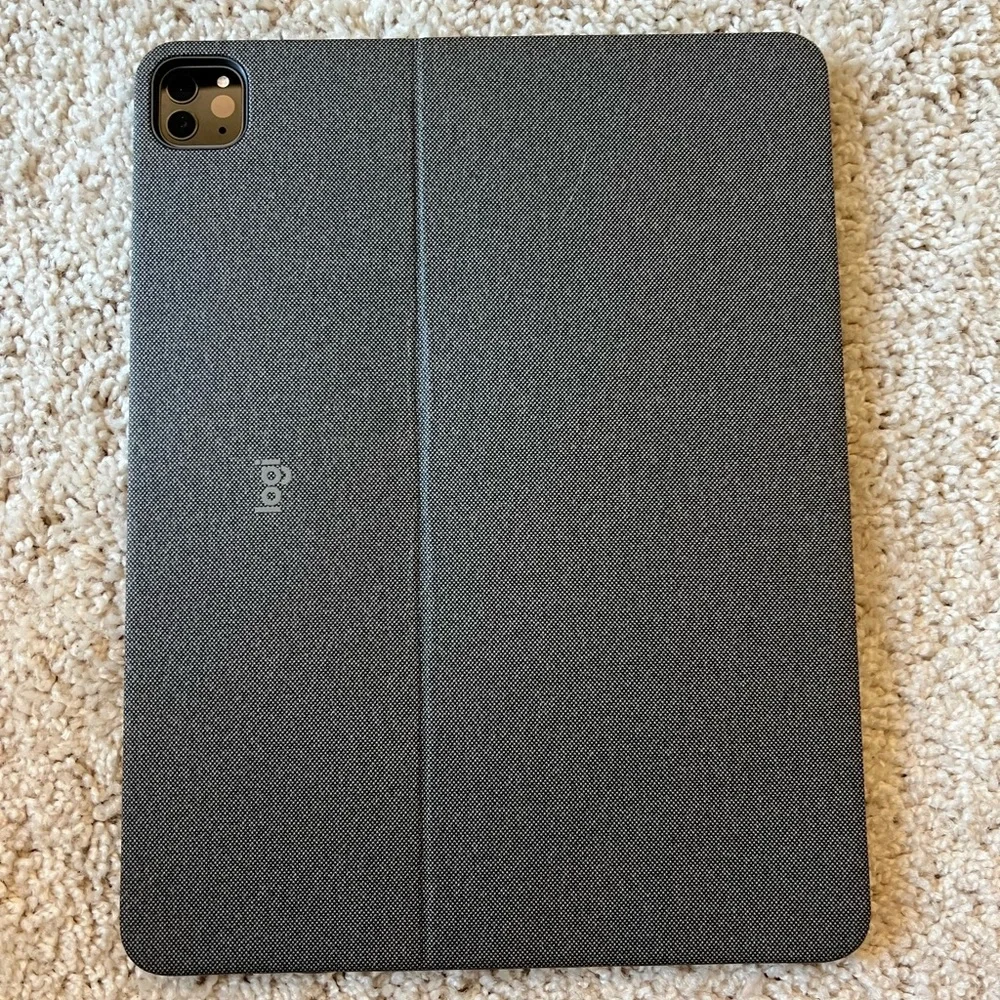 Logitech keyboard case for iPad Pro 12.9 “